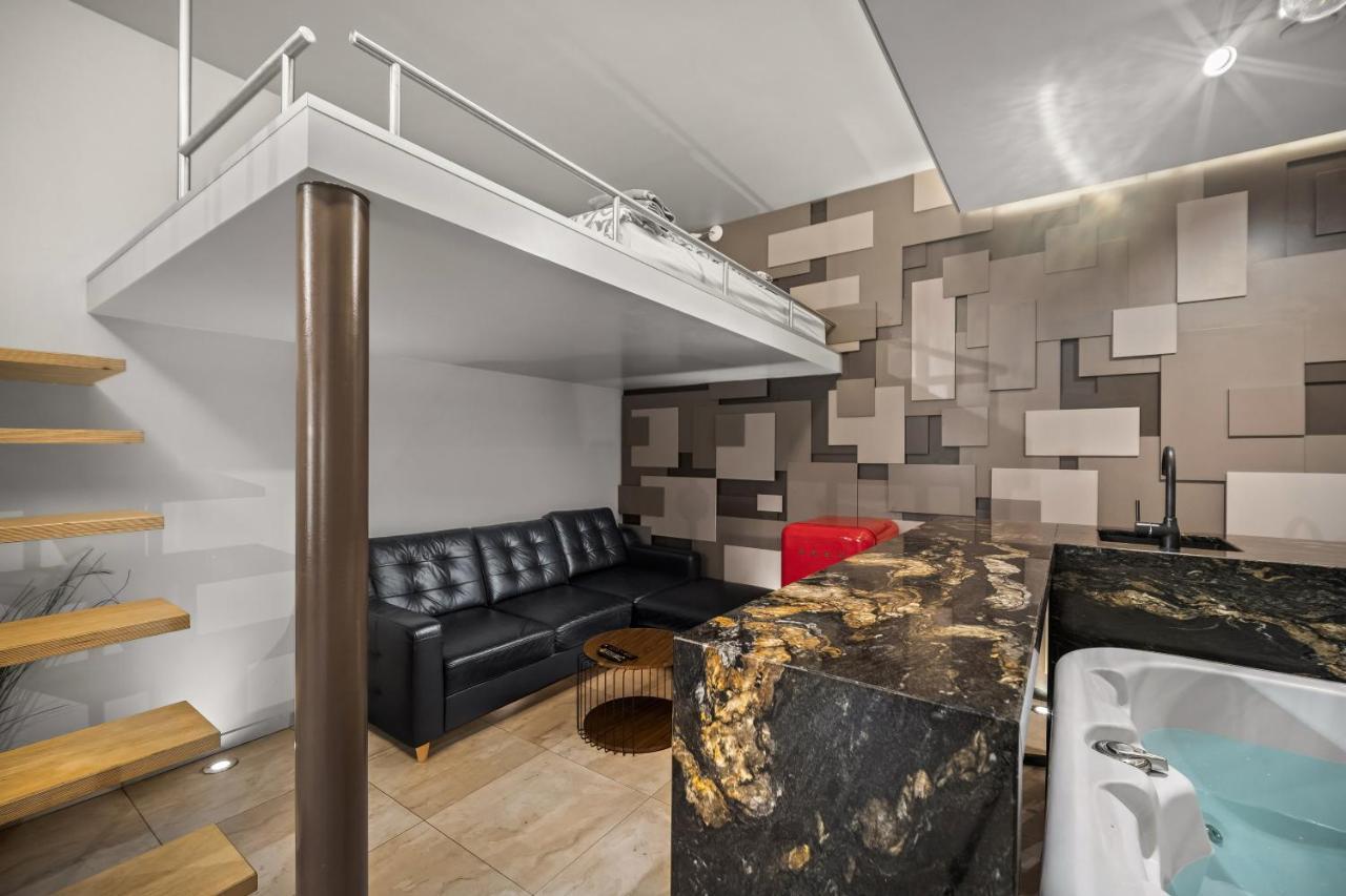 Secret Lounge - Cozy Studio With Sauna And Jacuzzi Vilnius Dış mekan fotoğraf